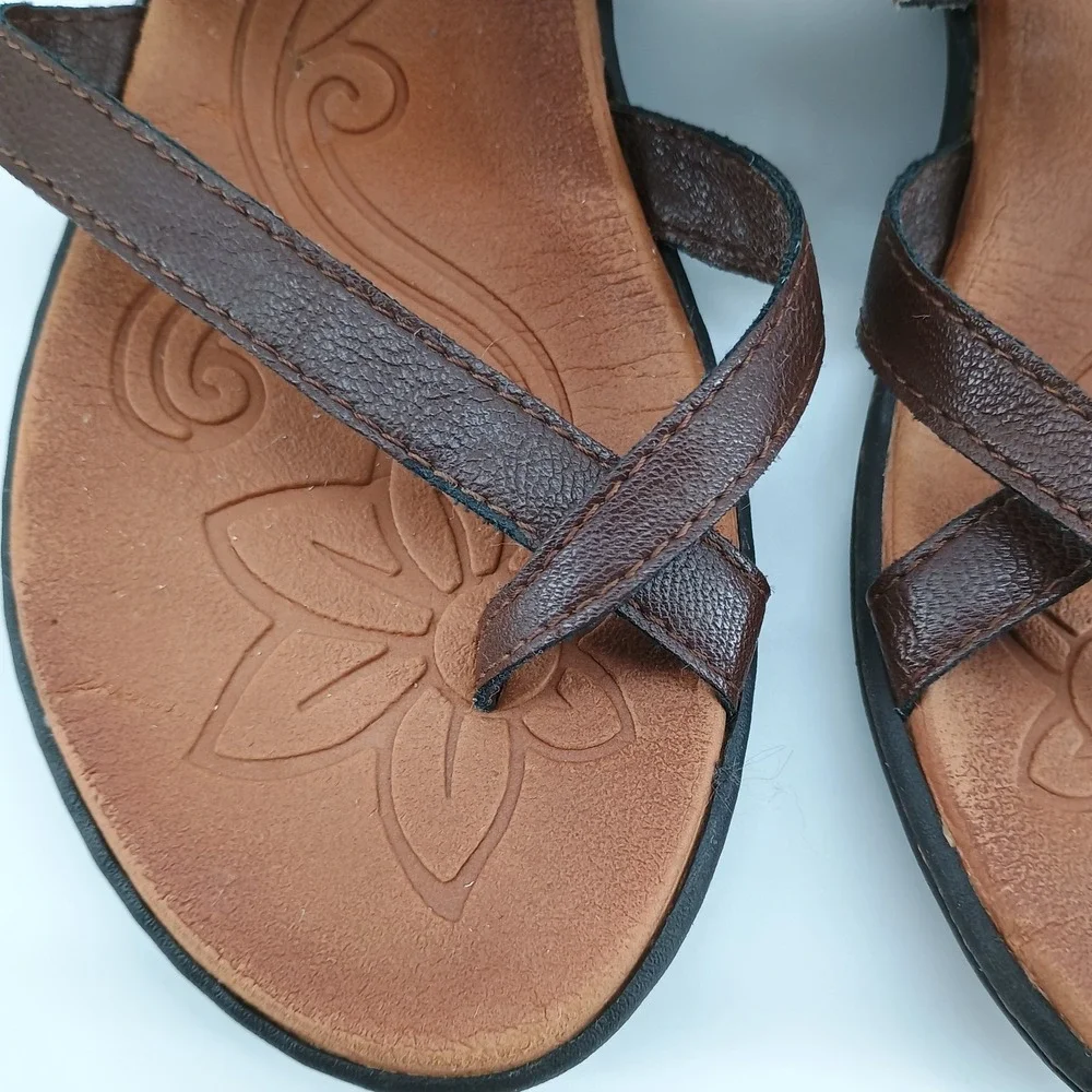 BOC  Thong Womens Brown Outdoor Beach Sandals Size 8 Cork Look Strap Slip On